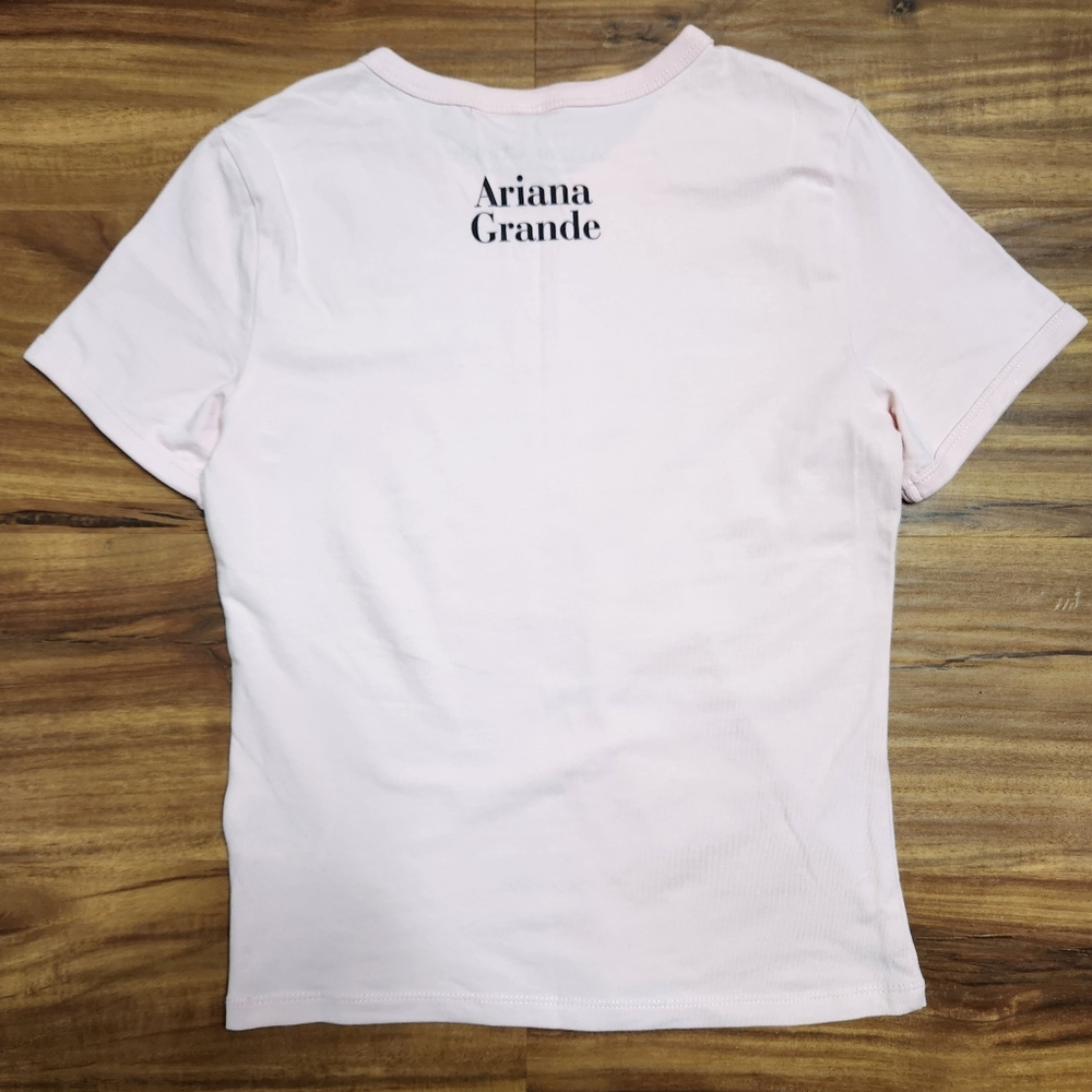 H&M Divided Ariana Grande "break up with ur gf" T-shirt Size Small - Picture 2 of 5